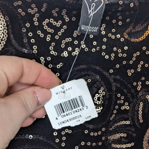 NWT Windsor Sequin Black & Gold Skirt L ✨ - Picture 3 of 11